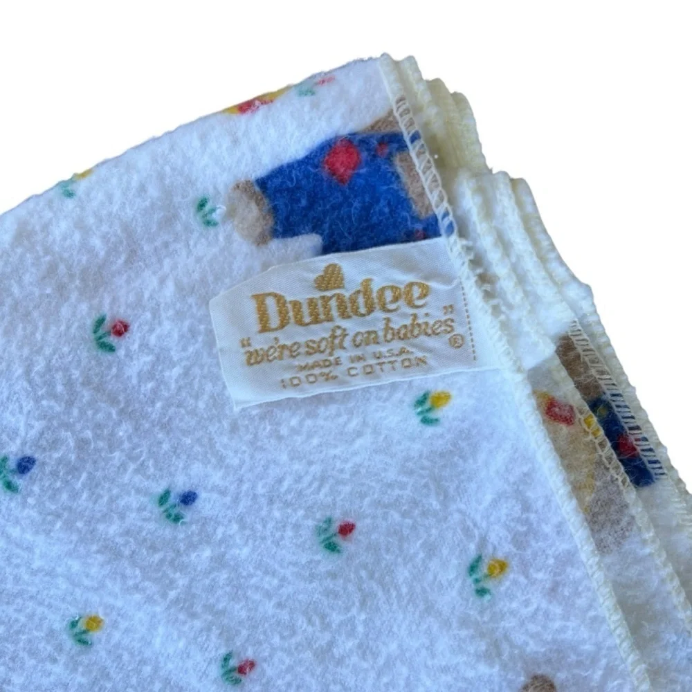 VTG Dundee 80s Teddy Bear Playground Flannel Receiving Blanket Design Accents